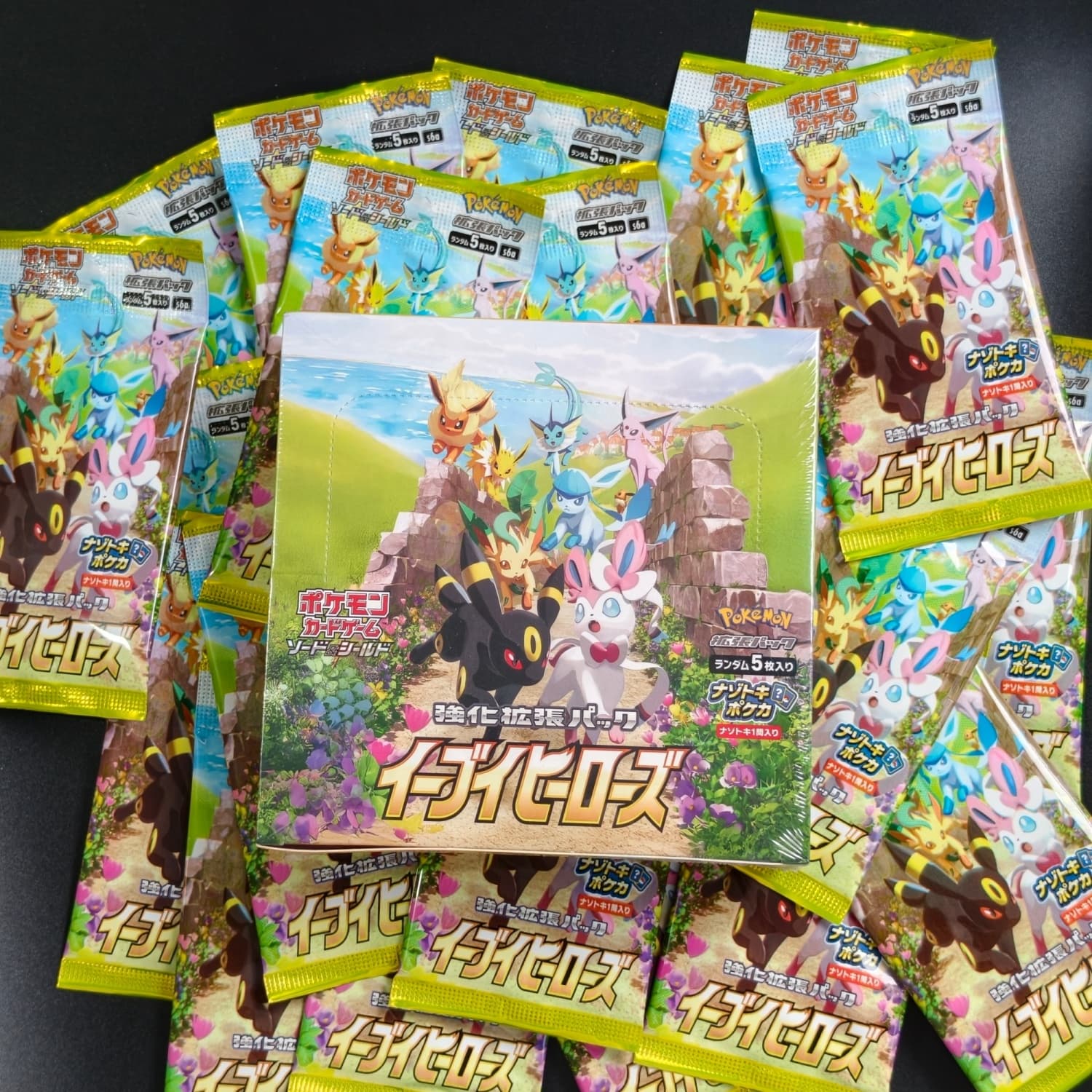 1 Box Homemade S6A Eevee Heroe - Board Game Japan 评论和价格